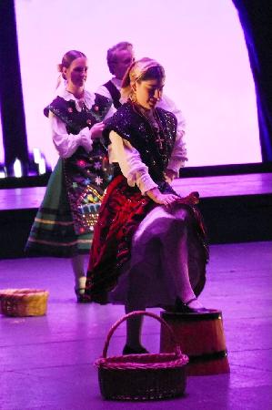 63 Festival de Música, Coros y Danzas de España. Ver imagen ampliada a través de Lightbox. Puede provocar un cambio de contexto.
