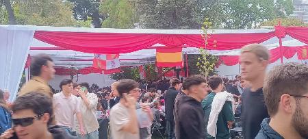 Celebración del Día de España. Ver imagen ampliada a través de Lightbox. Puede provocar un cambio de contexto.